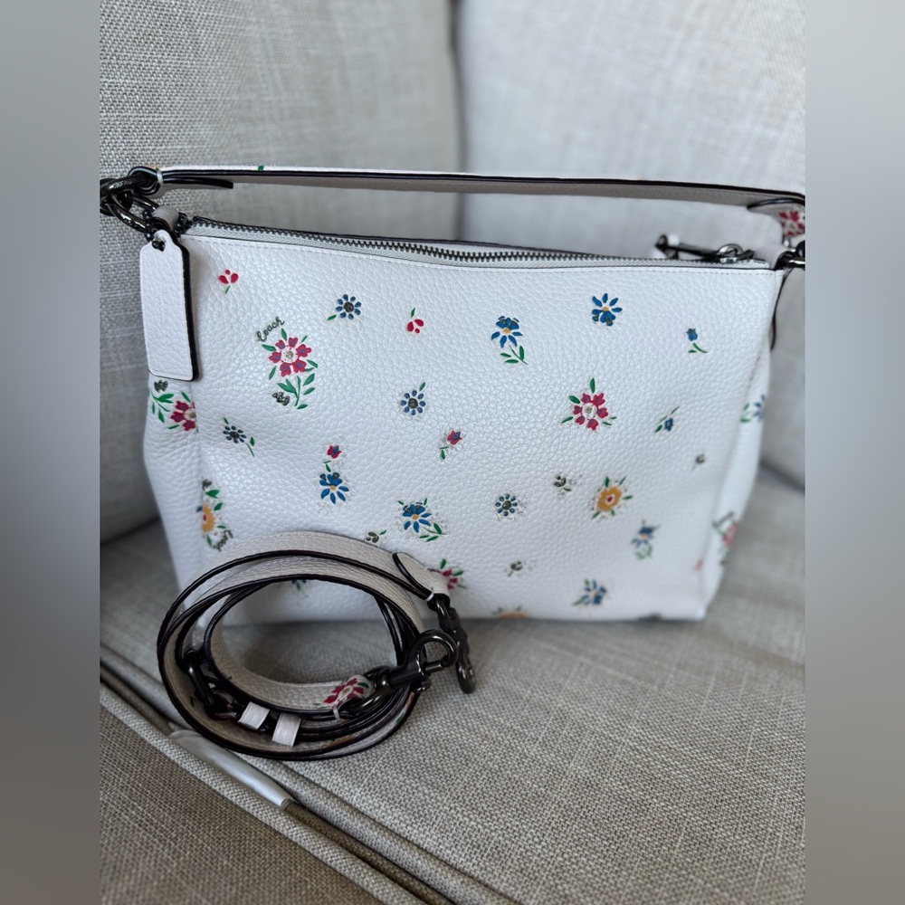 Coach Shay Crossbody Bag With Wildflower Print pebbled leather - Picture 3 of 17